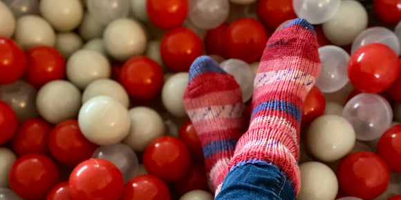 Partnersocken aus Schurwolle für Mama und Baby